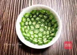 Illustration of how to make the gypsophila salad with perfect appearance and value 6