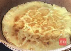 Illustration of how to make cold egg and enoki mushroom rolls 8