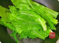 Illustration of how to make boiled lettuce 3