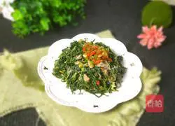 Illustration of how to mix wild vegetables skillfully 1