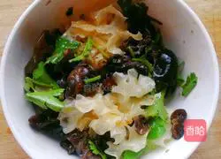 Illustration of how to make cold salad 6