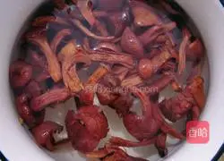 Illustration of how to make fried mushrooms and peppers 4