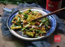 Illustration of how to make cold cucumbers 8