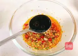 Illustration of how to make cold fungus, cucumber and yuba 8 