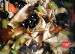 Illustration of making sauce-flavored tofu skin 4