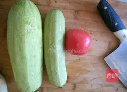 Illustration of how to stir-fry zucchini 1