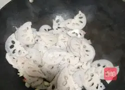 Illustration of vegetarian fried lotus root slices 7