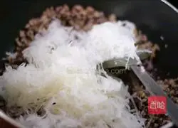 Illustration of how to make carrot cake 7