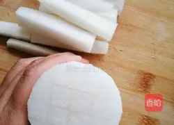 Illustration of how to make sour and crisp radish 2
