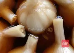 The simplest way to make sugar and garlic Practice illustration 6