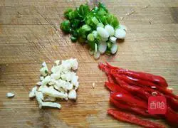 Illustration of how to make cold bean sprouts 3