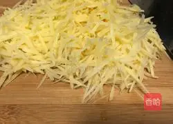 Illustration of how to make fried shredded potatoes 3
