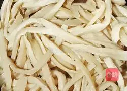 Illustration of how to make cold king oyster mushrooms 10