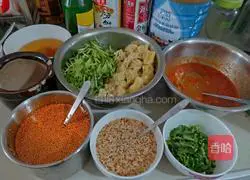 Illustration of how to make cool skin for face wash 17