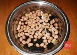 Illustration of how to make salted peanuts and black beans 3