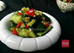 How to make pickled peppers and cucumbers Illustration 1