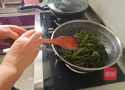 Illustration of Japanese Spicy Stir-fried Shredded Kelp 9