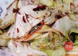 Illustration of how to make stir-fried shredded cabbage 6