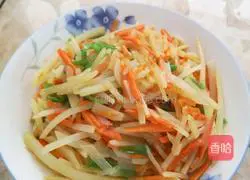 Illustration of how to make green pepper and potato shreds 5