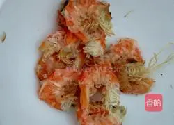 Illustration of how to make fried cauliflower and dried shrimps 2