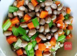 Illustration of how to make cold celery and peanuts 6