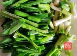 Illustration of how to make garlic sprouts and mushrooms (advanced) 3