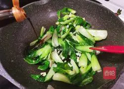 Illustration of how to stir-fry baby greens 9
