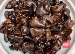 Sharing illustrations of how to make cold fungus in a five-star hotel 3