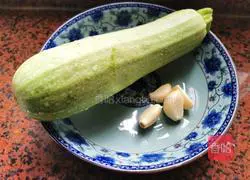 Illustration of how to make Yunnan melon with oyster sauce 1