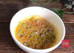 Illustration of how to make wolfberry and purslane 8