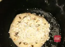 Illustration of how to make glutinous rice and lotus root 4