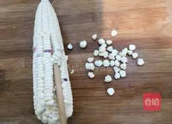 Illustration of how to make toothpick corn skewers 2