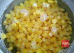 Pine kernel corn#New Year's Eve dinner recipe illustration 3