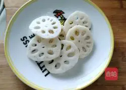 Illustration of how to make potato and lotus root cake 2