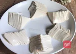 Illustration of how to make preserved egg tofu 7