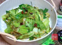 Illustration of how to make hand-shred cabbage 8