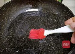 Illustration of how to make fried potato pancakes for breakfast 4