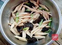 Illustration of how to make cold yuba 6