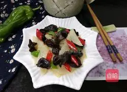 Illustration of how to make stir-fried yam and fungus 8