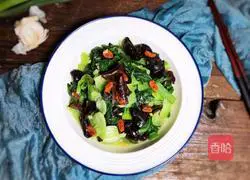 Illustration of how to make stir-fried cabbage with fungus 11