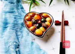 Illustration of how to make quail eggs with colored pepper 11