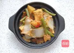 Illustration of one-pot stew of vegetables 11