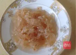Illustration of how to make cold jellyfish skin 4