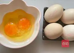 Illustration of how to make spinach and scrambled eggs 2