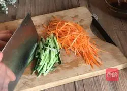 Illustration of how to make vegetable rolls 2