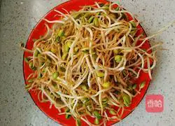 Illustration of how to make fried bean sprouts 1