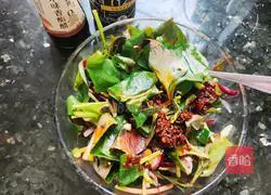 Illustration of how to make cold Houttuynia cordata 7