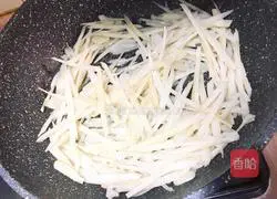 Illustration of how to make crispy lotus root 7