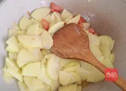 Illustration of how to make fried zucchini and potato slices 5