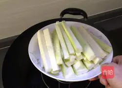 Illustration of how to make eggplant with oyster sauce 2